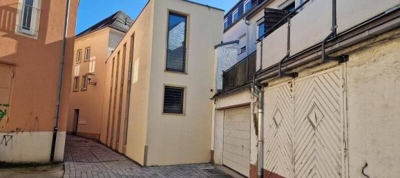 Здание с 11 комнатами в Битбург, Германия № 39000 27