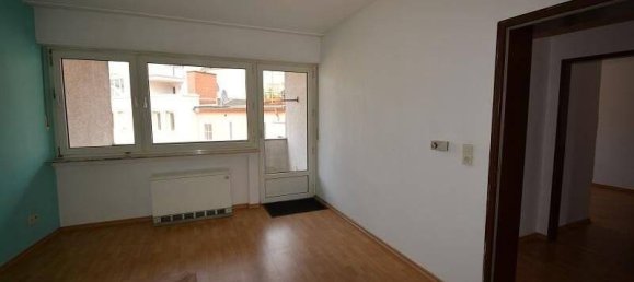 Здание с 11 комнатами в Битбург, Германия № 39000 20