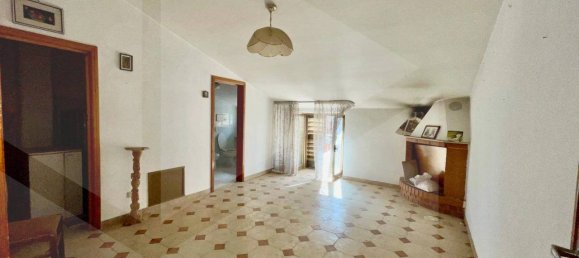 Casa de 3 habitaciónes en San Giovanni Rotondo, Italy No. 17834 7