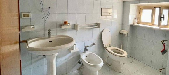 Casa de 3 habitaciónes en San Giovanni Rotondo, Italy No. 17834 8