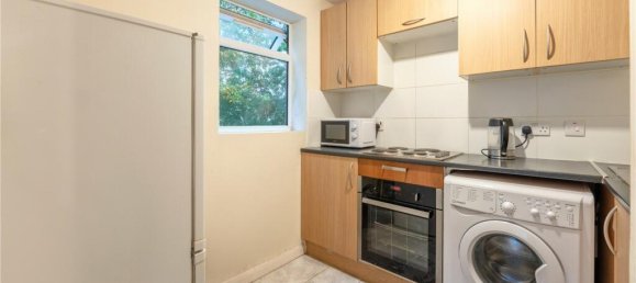 1 bedroom Apartment in London, United Kingdom No. 7874 12