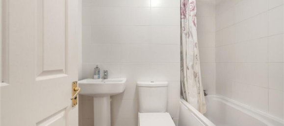 1 bedroom Apartment in London, United Kingdom No. 7874 6