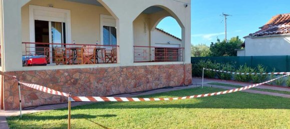 Propiedad comercial de 3 dormitorios en Euboea, Greece No. 2115 15