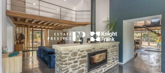 9 bedrooms Castles in Gironde, France No. 302067 2