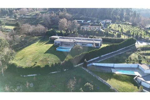 4 chambres Villa à Guimaraes, Portugal No. 192534