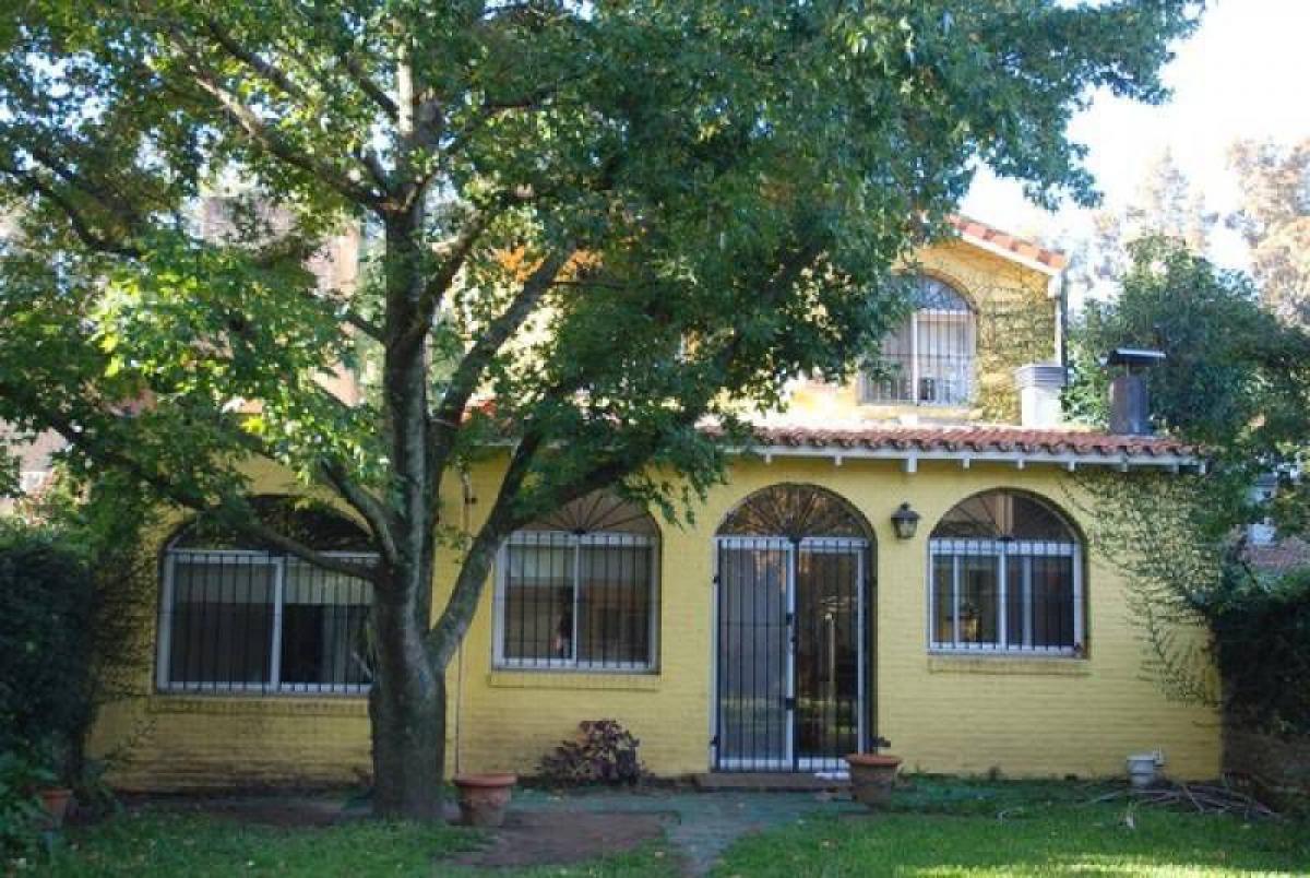 3 bedrooms House in Tigre, Argentina No. 1703