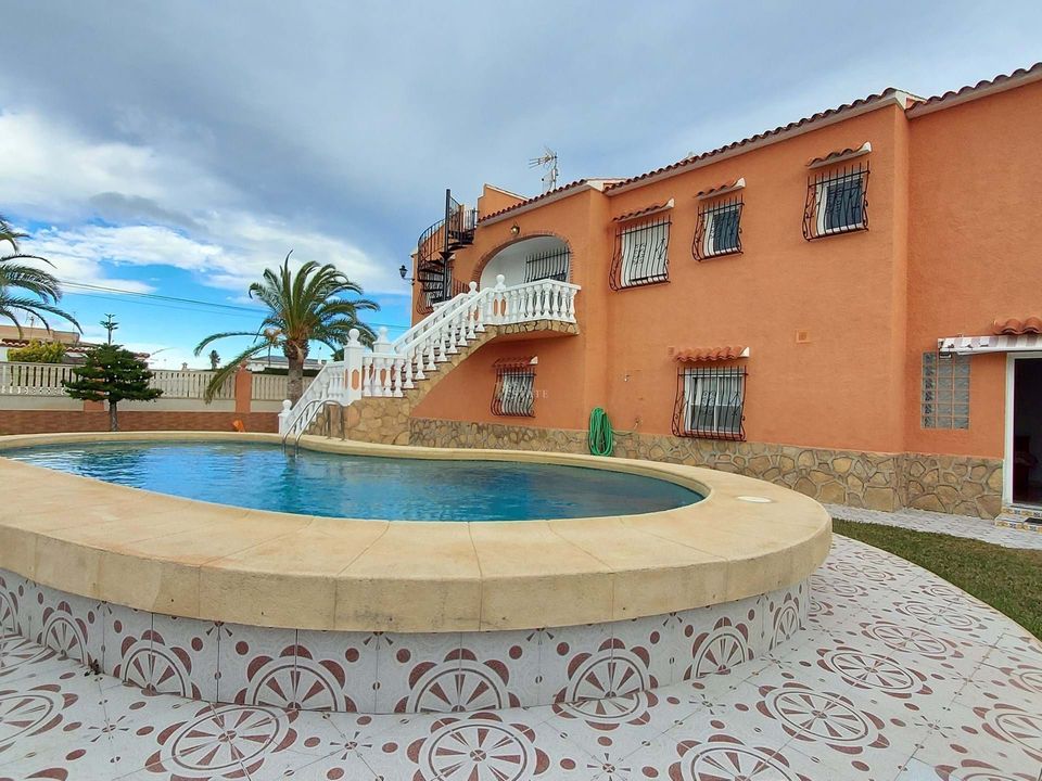 6 bedrooms Villa in Valencia, Spain No. 274714