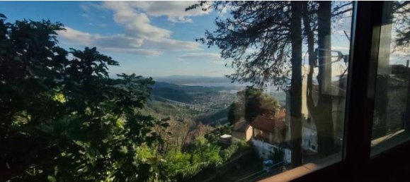 4 bedrooms House in Massarosa, Italy No. 252786 6