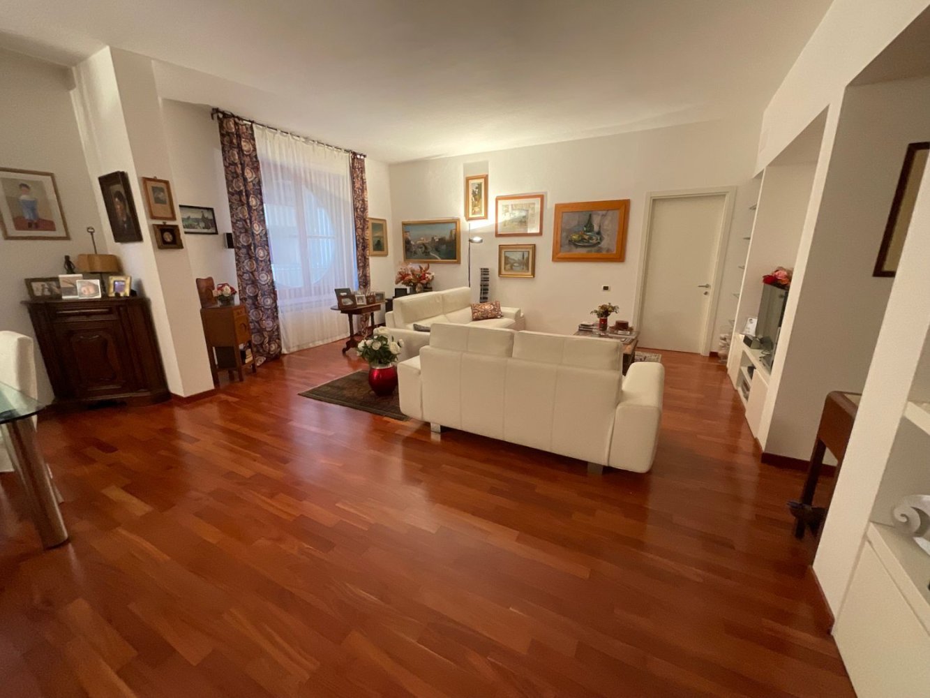 6 bedrooms Apartment in Livorno, Italy No. 384554