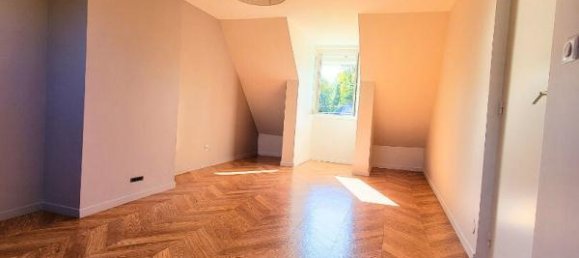 5 bedrooms House in Cinqueux, France No. 234314 7