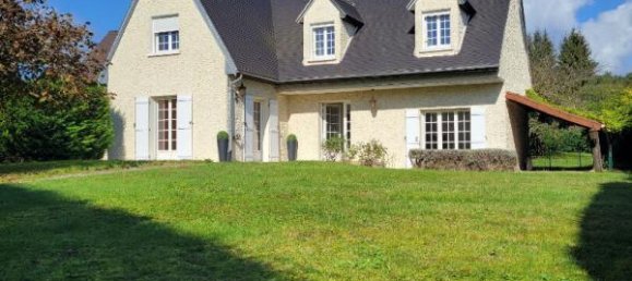 5 bedrooms House in Cinqueux, France No. 234314 2