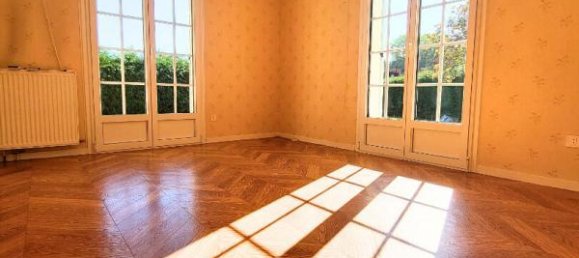 5 bedrooms House in Cinqueux, France No. 234314 6