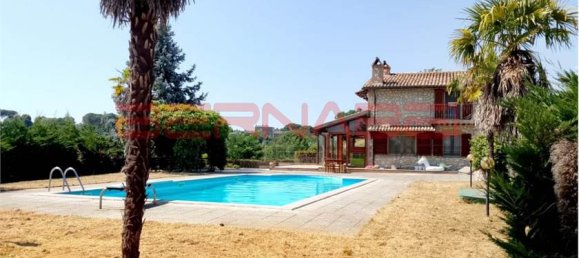 4 bedrooms Villa in Porano, Italy No. 295470 7