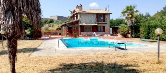 4 bedrooms Villa in Porano, Italy No. 295470 4