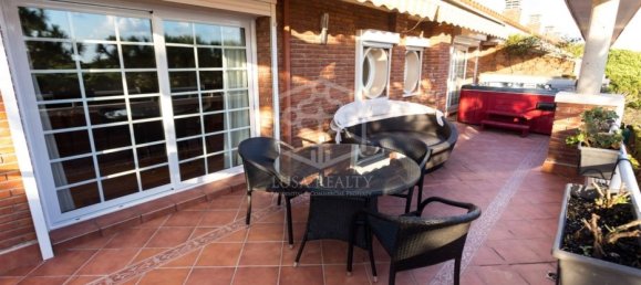 Таунхаус с 6 спальнями в Гава, Испания № 12808 24