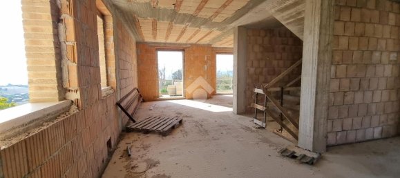 6 rooms Villa in Monteprandone, Italy No. 83150 23