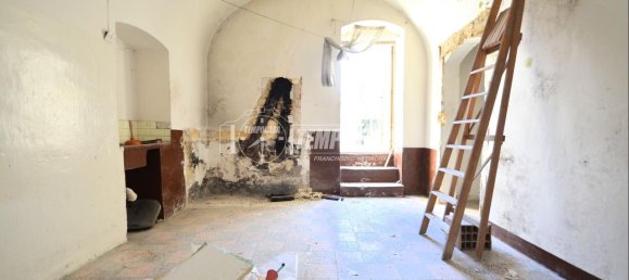 Casa de 3 habitaciónes en Gioia del Colle, Italy No. 74789 16