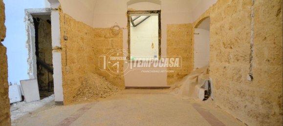 Casa de 3 habitaciónes en Gioia del Colle, Italy No. 74789 8