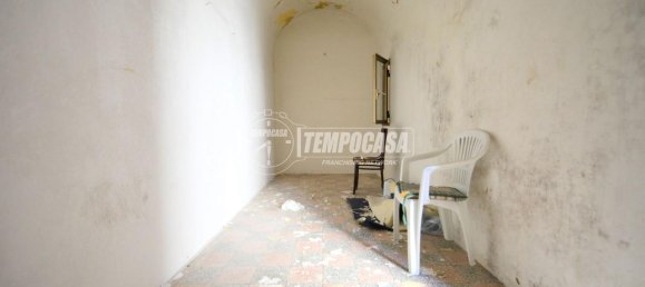 Casa de 3 habitaciónes en Gioia del Colle, Italy No. 74789 17