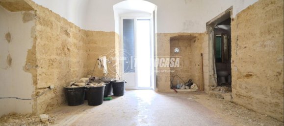 Casa de 3 habitaciónes en Gioia del Colle, Italy No. 74789 3