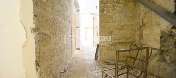 Casa de 3 habitaciónes en Gioia del Colle, Italy No. 74789 12