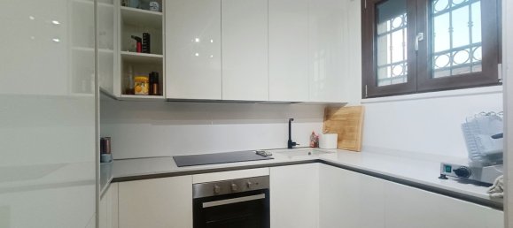 6 bedrooms House in Ferrara, Italy No. 360175 7