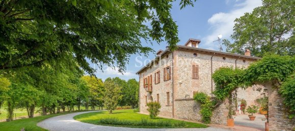 10 bedrooms House in Agazzano, Italy No. 8489 7