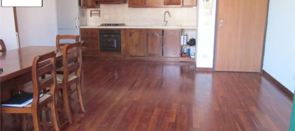 4 bedrooms Apartment in Salzano, Italy No. 363704 3