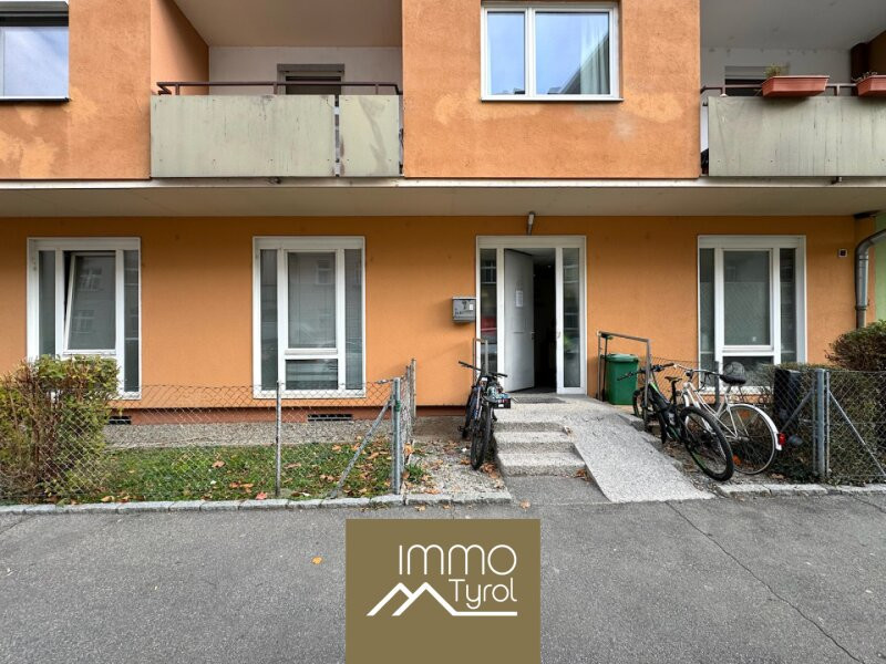 8غرفة عقار تجاري في Innsbruck-Stadt, Austria رقم 203743