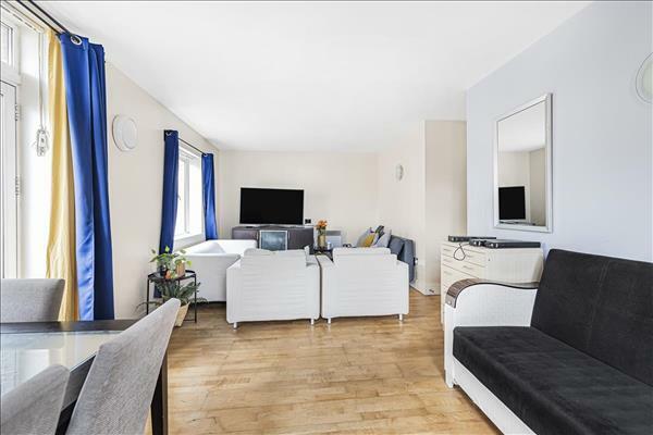 2 bedrooms Apartment in London, United Kingdom No. 7265