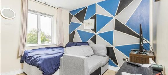 2 bedrooms Apartment in London, United Kingdom No. 7265 10