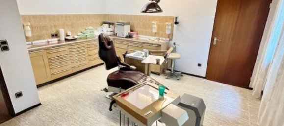 8غرفة عقار تجاري في Roth, Germany رقم 211003 14