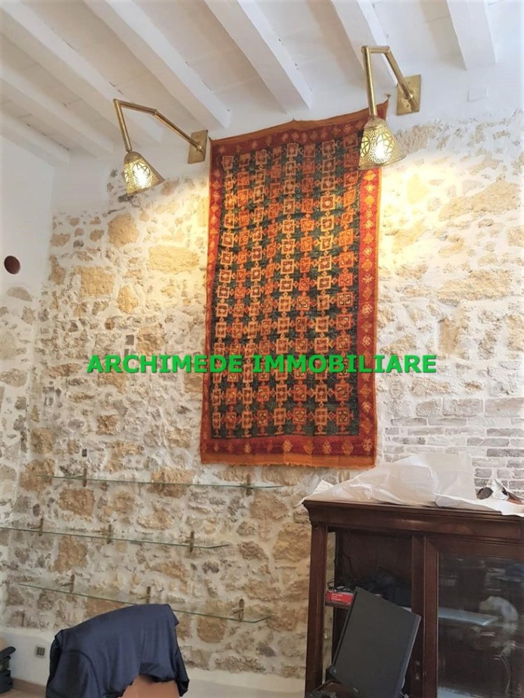 Imóvel comercial de 1 divisão em Syracuse, Italy N.º 247784