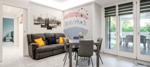 Apartamento de 2 dormitorios en Caronno Pertusella, Italy No. 380033 2