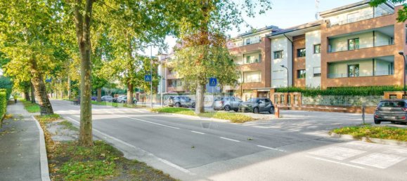 Apartamento de 2 dormitorios en Caronno Pertusella, Italy No. 380033 21