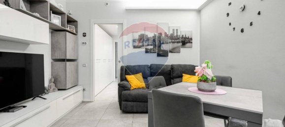 Apartamento de 2 dormitorios en Caronno Pertusella, Italy No. 380033 6