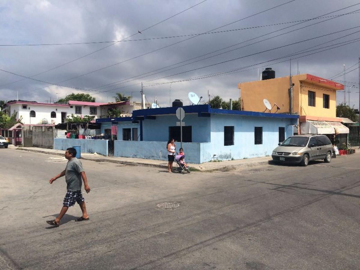 220m² Building in Solidaridad, Mexico No. 201603