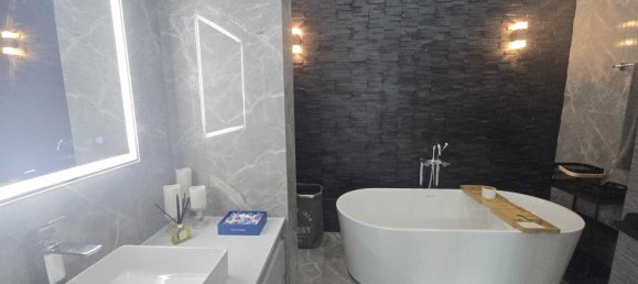 2 bedrooms House for sale in Nai Harn Beach, Phuket, Southern Thailand, Thailand № 80071 14
