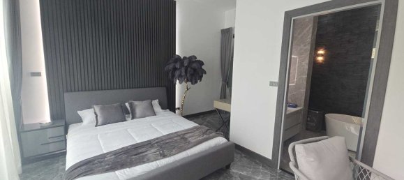 2 bedrooms House for sale in Nai Harn Beach, Phuket, Southern Thailand, Thailand № 80071 21