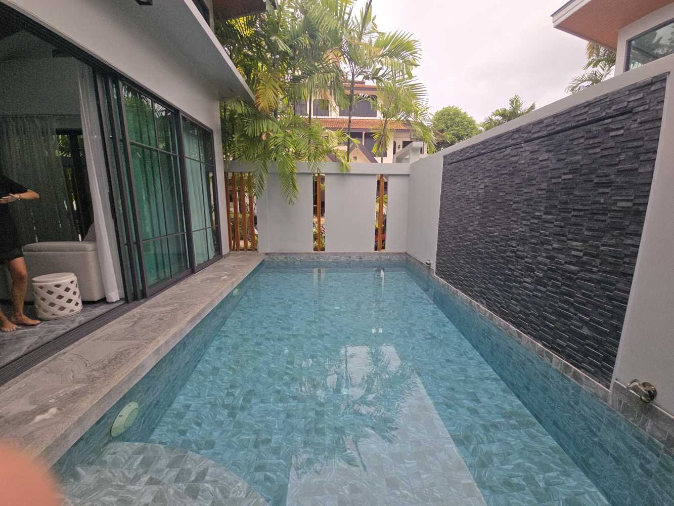 2 bedrooms House for sale in Nai Harn Beach, Phuket, Southern Thailand, Thailand № 80071