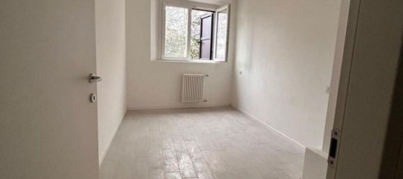 3 rooms Apartment in Collecchio, Italy No. 23990 14