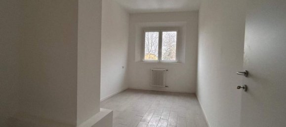 3 rooms Apartment in Collecchio, Italy No. 23990 9
