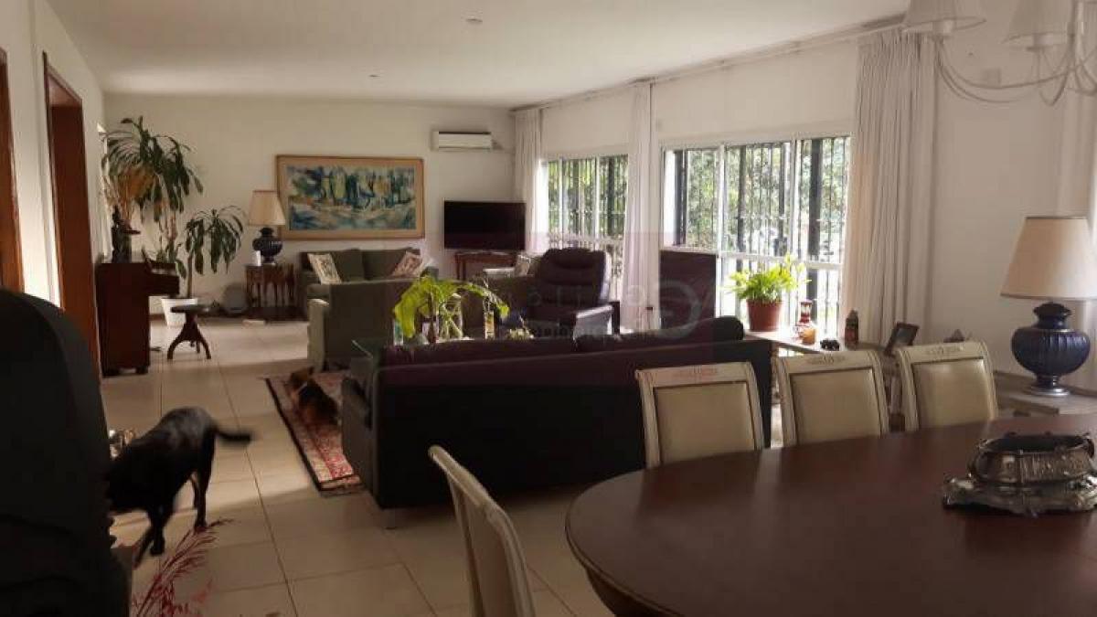 3 Schlafzimmer Haus in San Fernando, Argentina, Nr. 52235