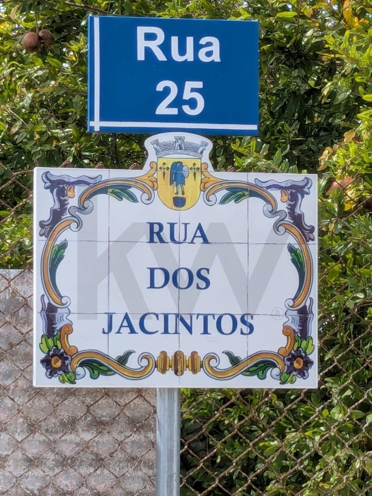 315m² Land in Palmela, Portugal No. 336598