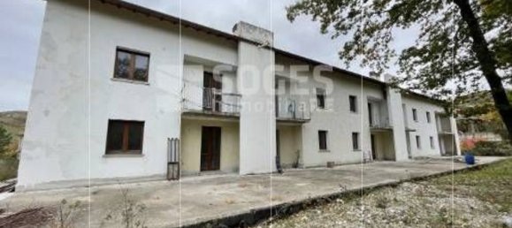 3 rooms Apartment in Firenzuola, Italy No. 191991 7