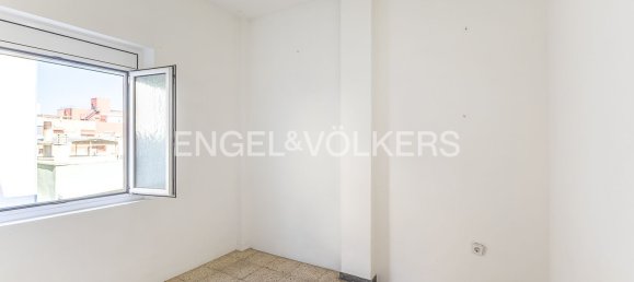 4 bedrooms Apartment in Sant Andreu, Spain No. 147134 6