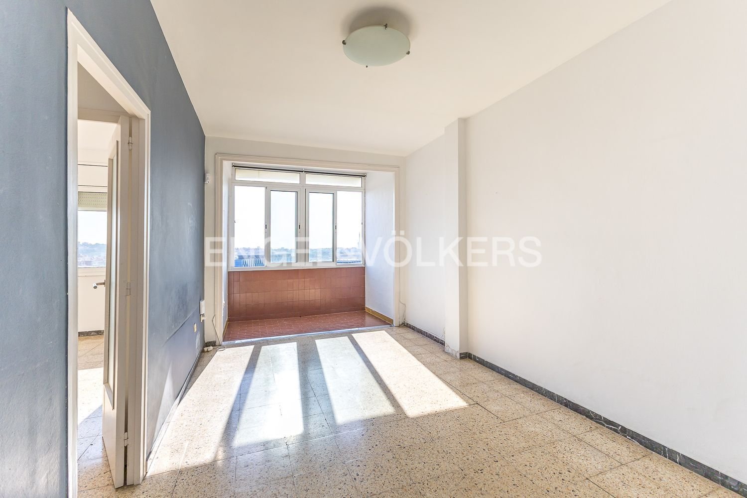 4 bedrooms Apartment in Sant Andreu, Spain No. 147134