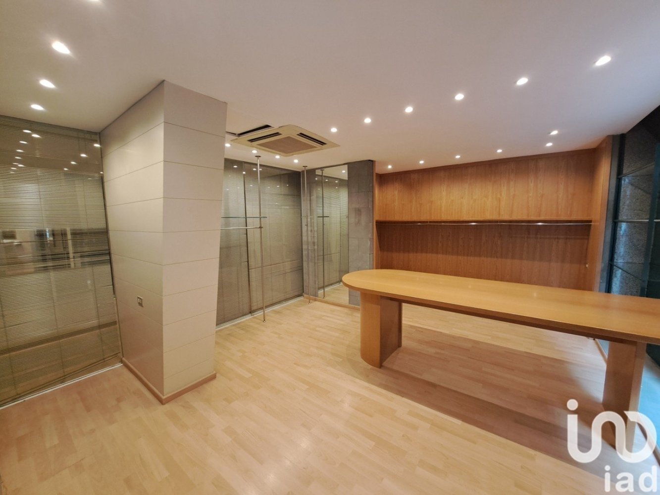  عقار تجاري في Barcelona, Spain 487متر مربع رقم 293913