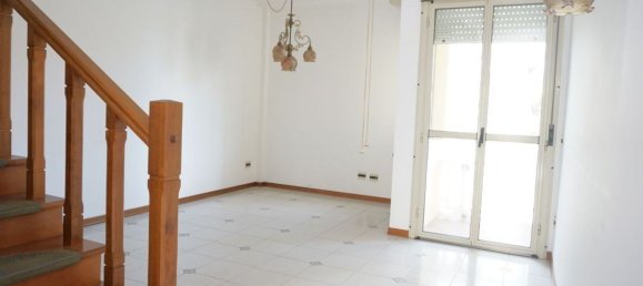 Apartamento de 5 habitaciónes en Pontedera, Italy No. 293019 9