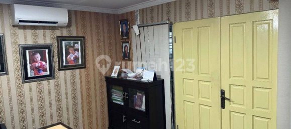 262m² Shop in Grogol Petamburan, Indonesia No. 1828 15